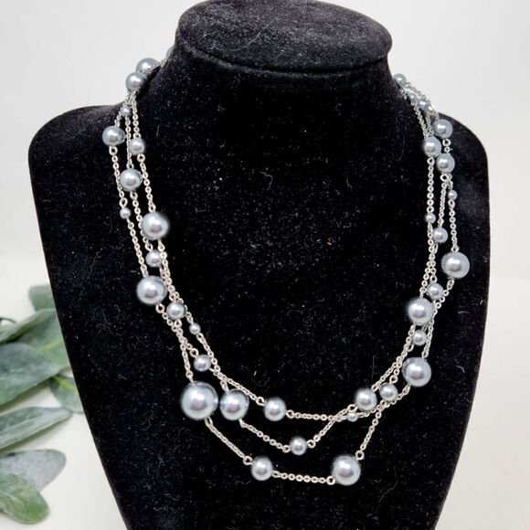 TALBOTS 3-Strand Pearl Station Necklace - Picture 1 of 5